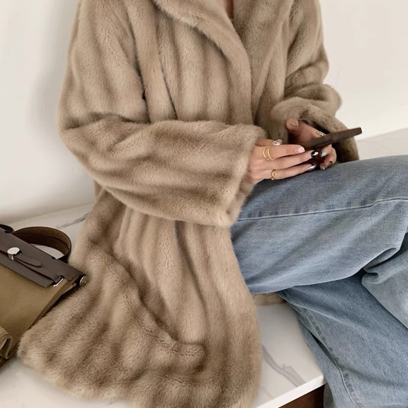Faux Fur Coat Lapel Mid length Elegant Beige Vintage Style - Picture 2 of 4